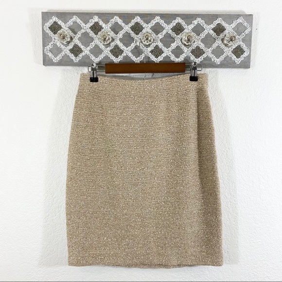 St. John Collection Skirt Gold Cream Boucle, 8 - Picture 6 of 8
